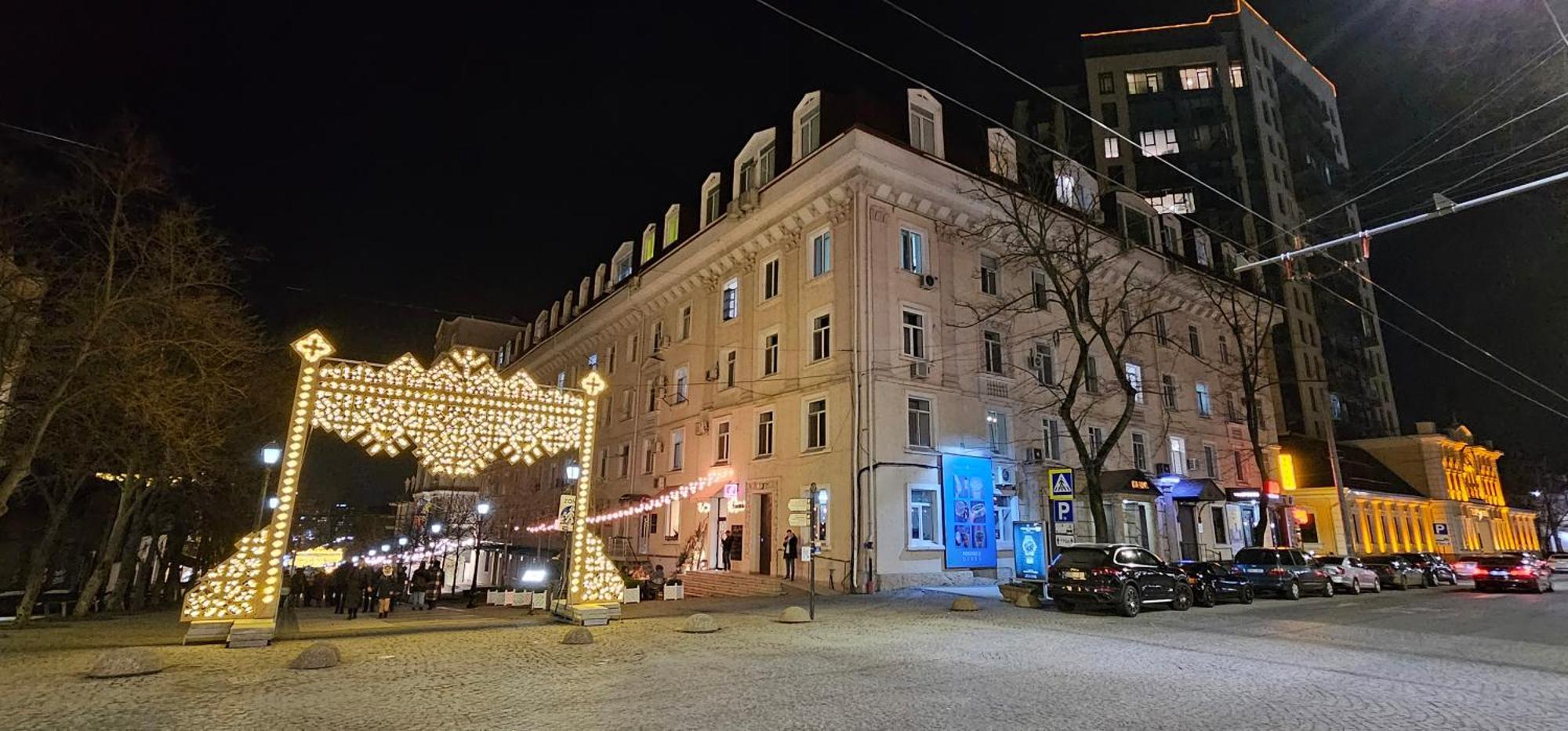 Park & Pedestrian Zone Apartment For4 Chisinau Exterior photo
